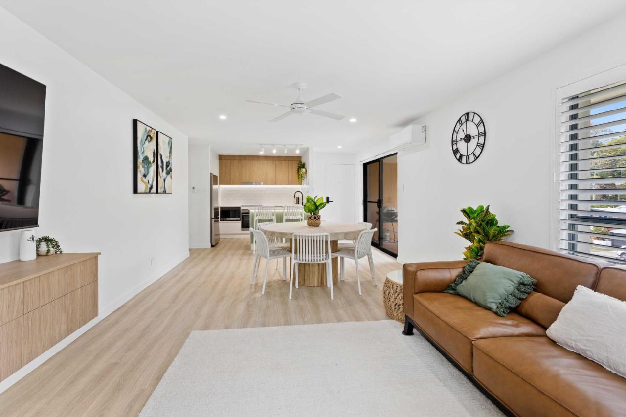 Beautiful Burleigh Heads 3 Brm Apartment! Gold Coast